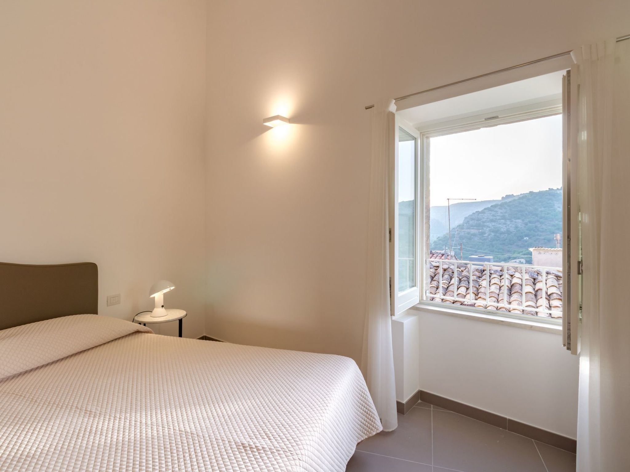 Großes Appartement in Ragusa mit Kleinem Balkon-Image-tags.info