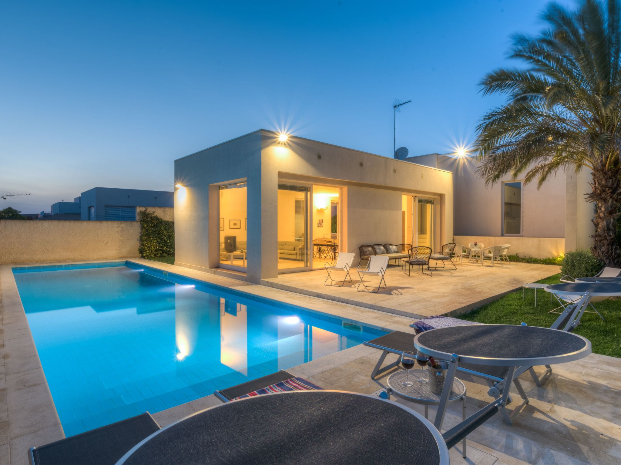 Vakantiehuis met privé zwembad in Marina di Ragusa (Italië) voor 6 personen