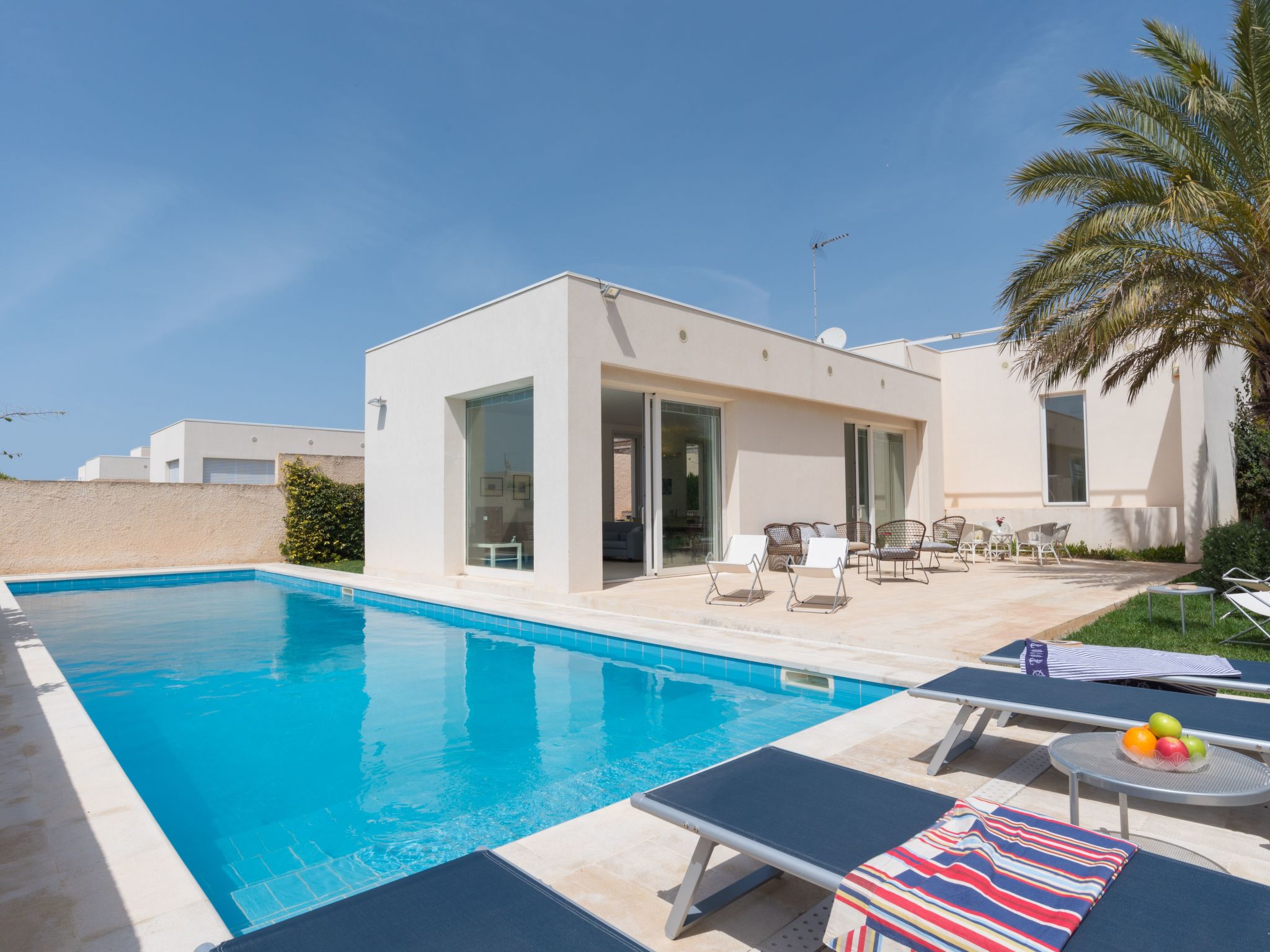 In Ragusa mit Möblierter Terrasse-Binnen