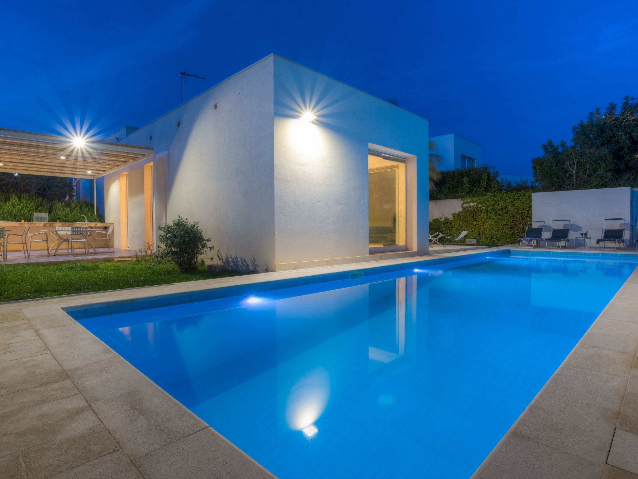 In Ragusa mit Möblierter Terrasse-Binnen