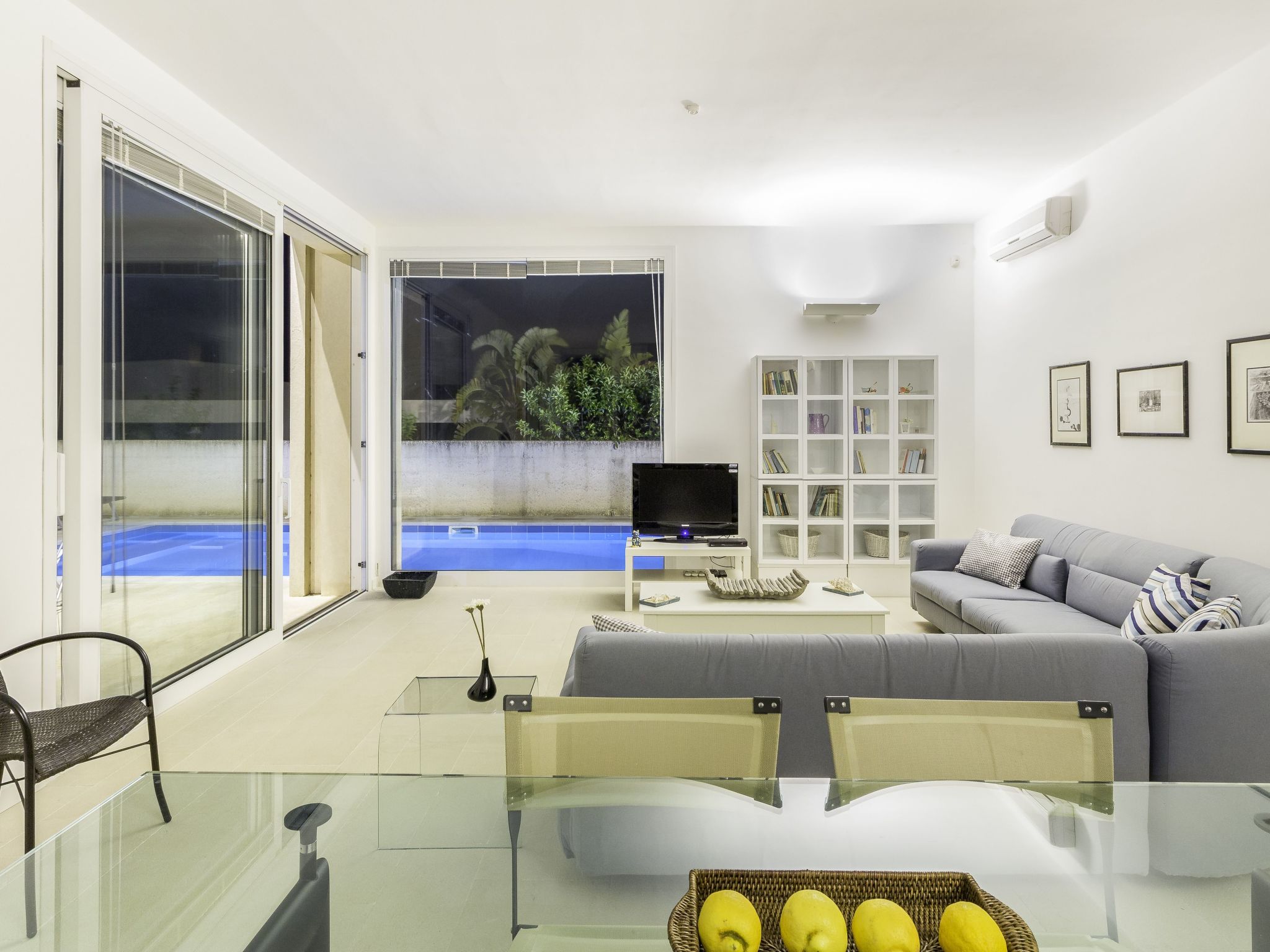 In Ragusa mit Möblierter Terrasse-Binnen