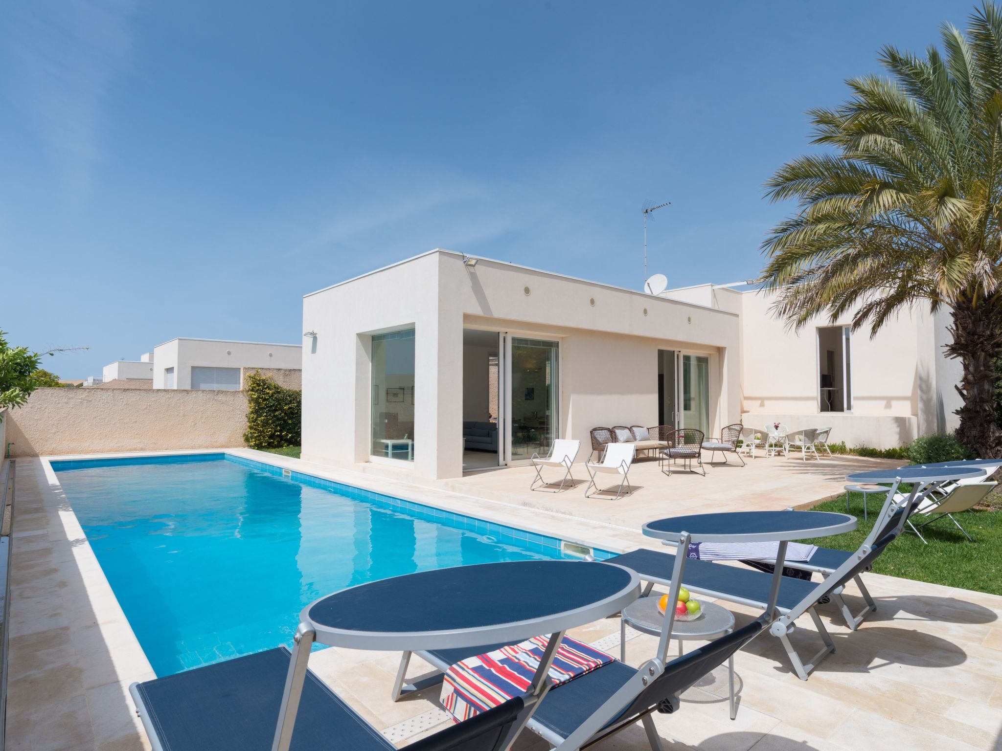 In Ragusa mit Möblierter Terrasse-Binnen