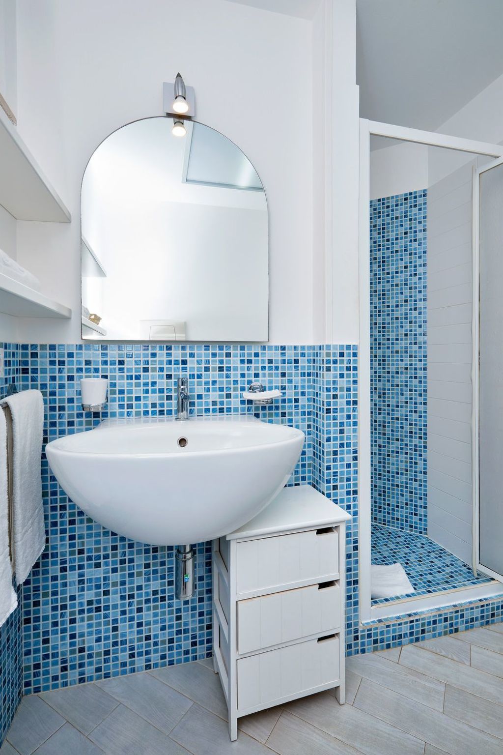 In Marina Di Ragusa mit Garten und Terrasse-Binnen