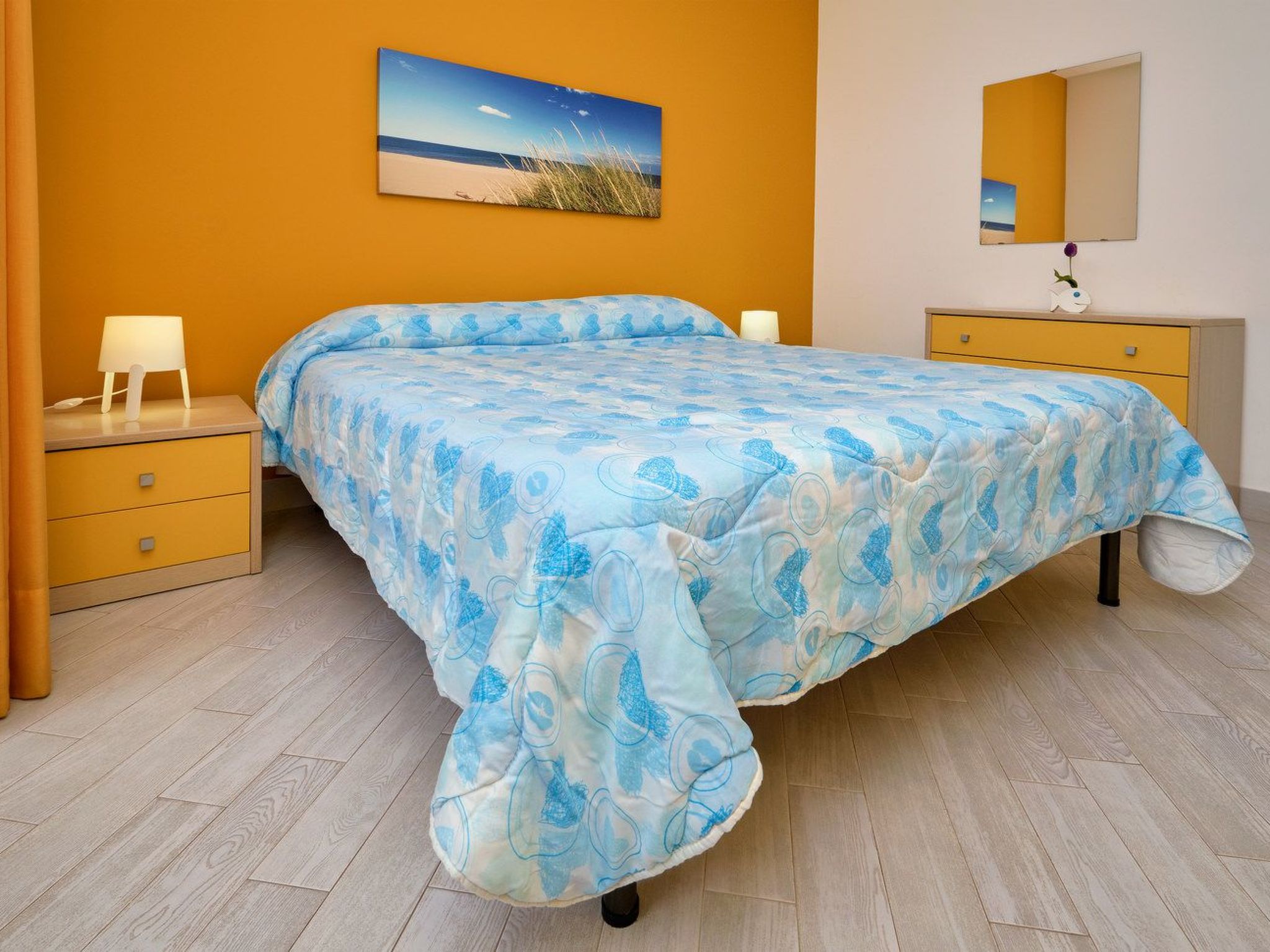 In Marina Di Ragusa mit Terrasse, Grill und Garten-Binnen