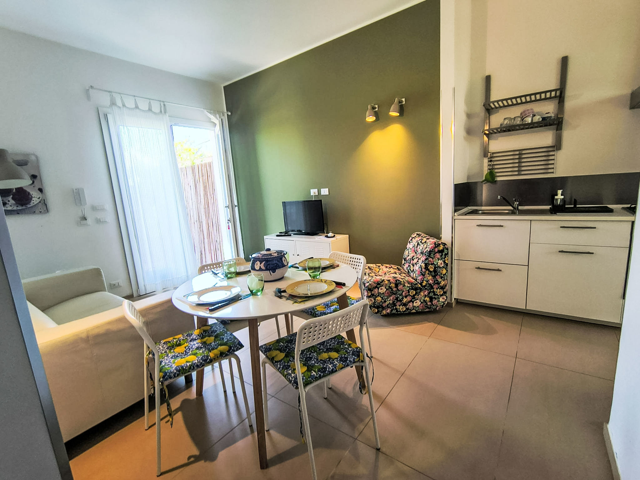 Beach House Apartment - Binnen