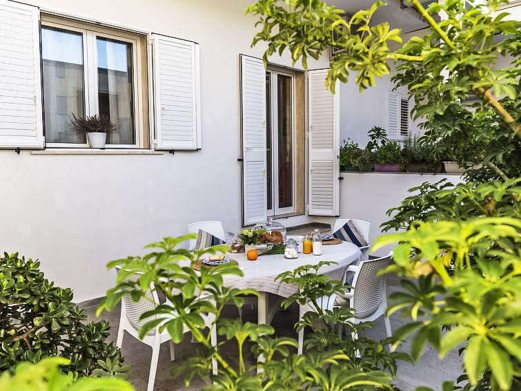Search and Stay destination Donnalucata, Sicilia - Italy from AU$ 146. Brezza Marina