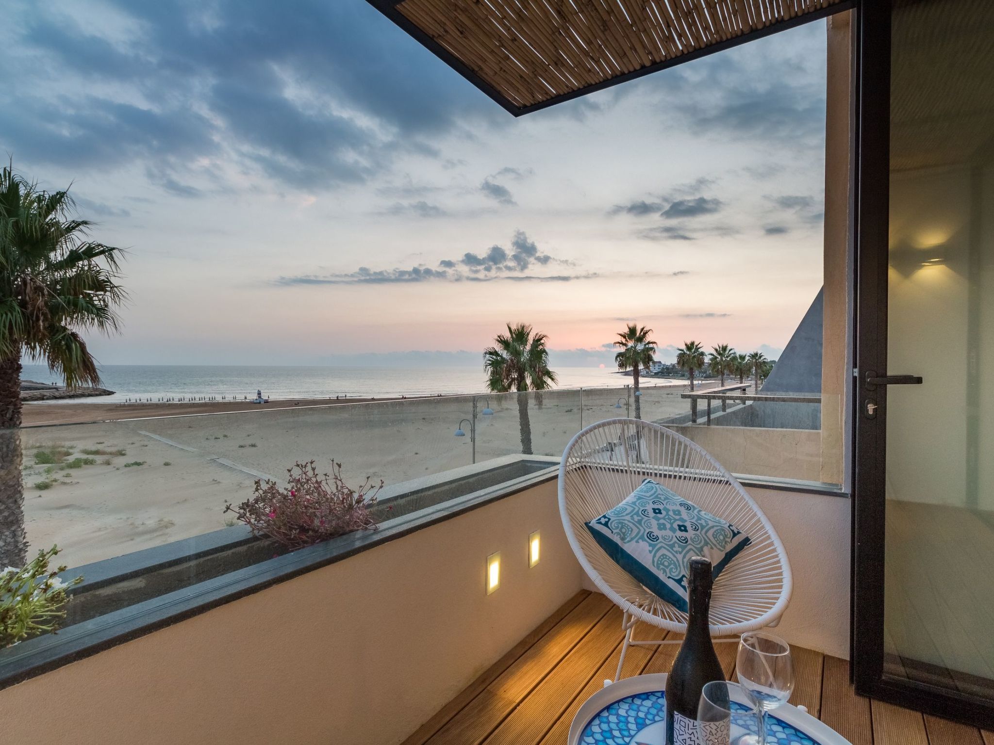 Charmante Wohnung in Donnalucata mit Möblierter Terrasse-Binnen