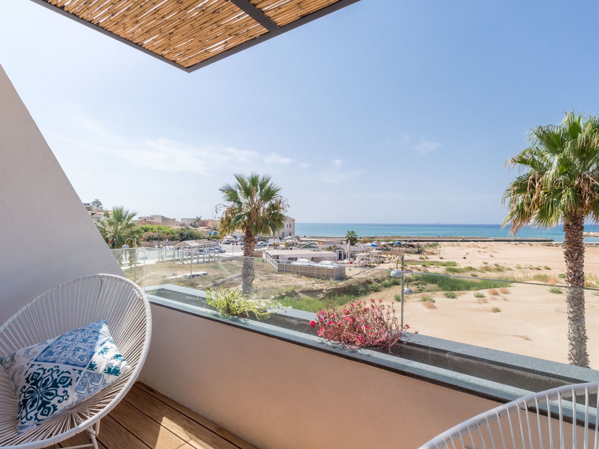 Charmante Wohnung in Donnalucata mit Möblierter Terrasse-Binnen