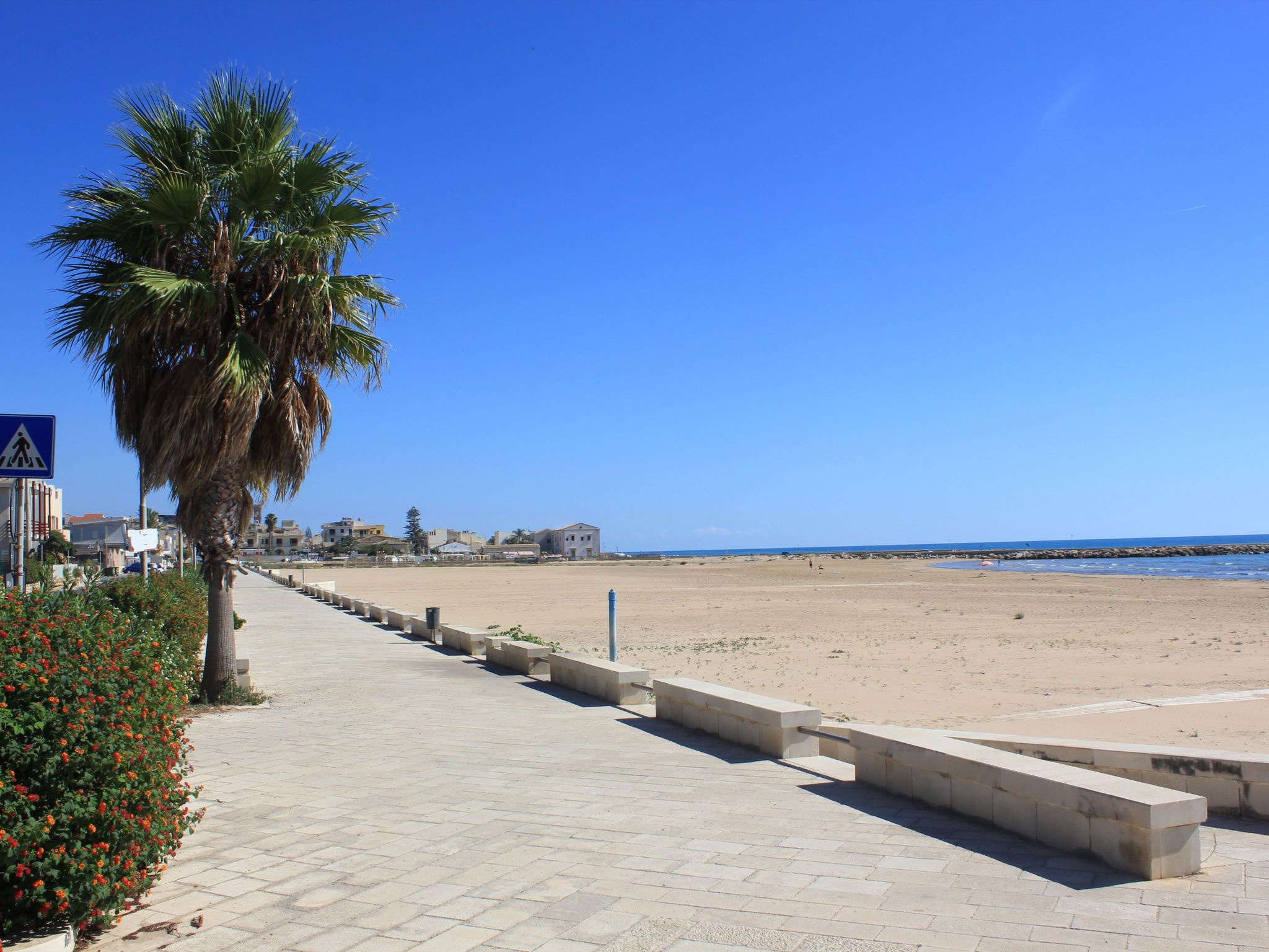 Charmante Wohnung in Donnalucata mit Möblierter Terrasse-Binnen