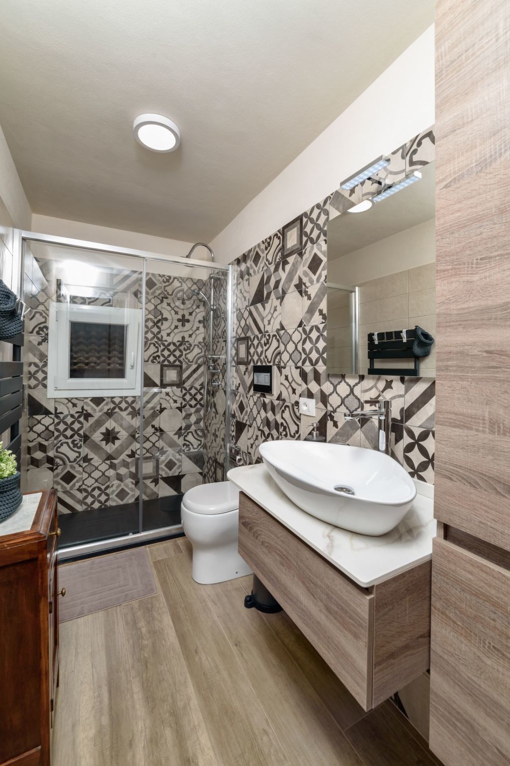 Appartement in Donnalucata mit Möblierter Terrasse und Meerblick-Drinnen