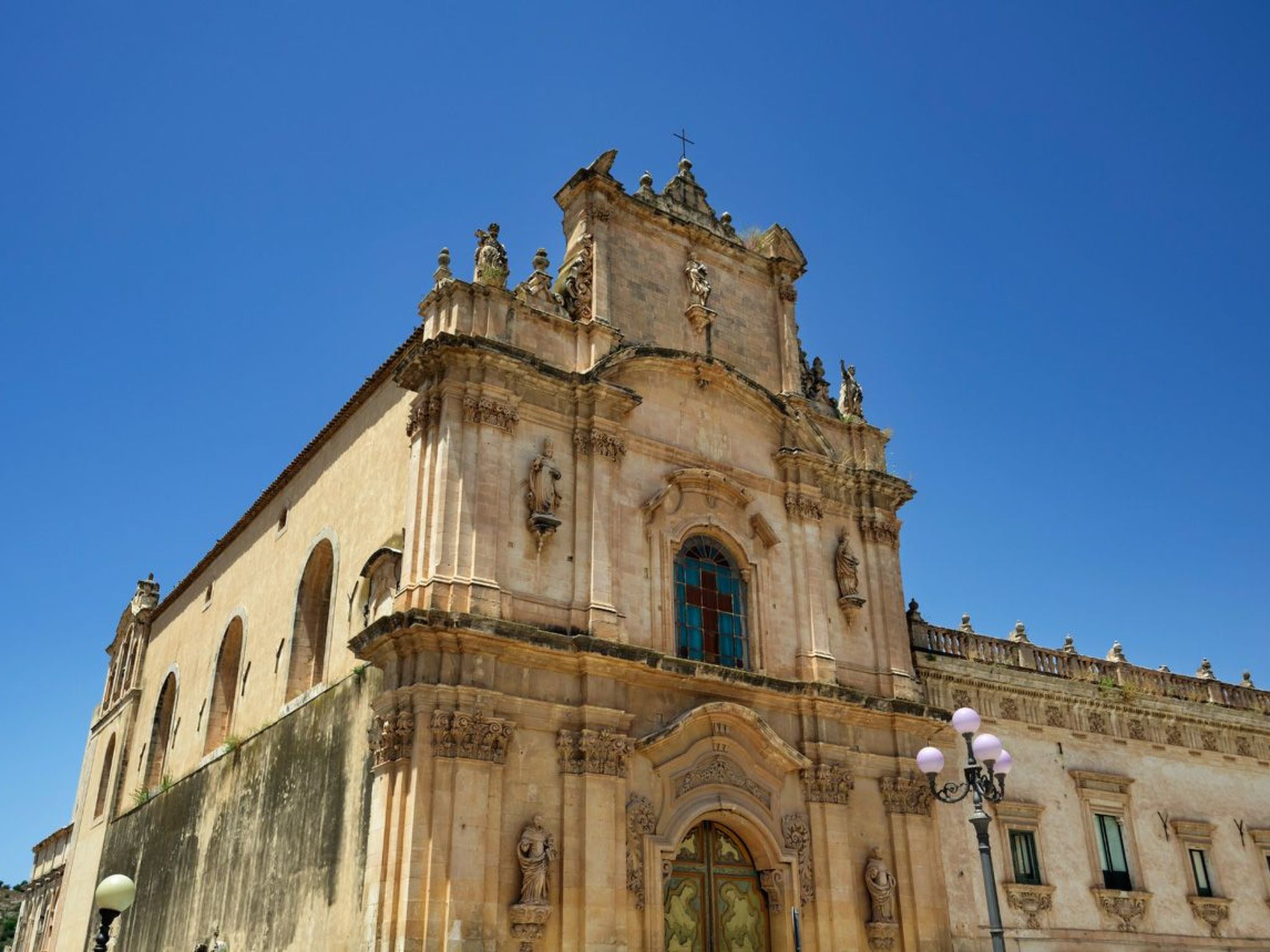 Nettes Appartement in Scicli mit Möblierter Terrasse-Binnen