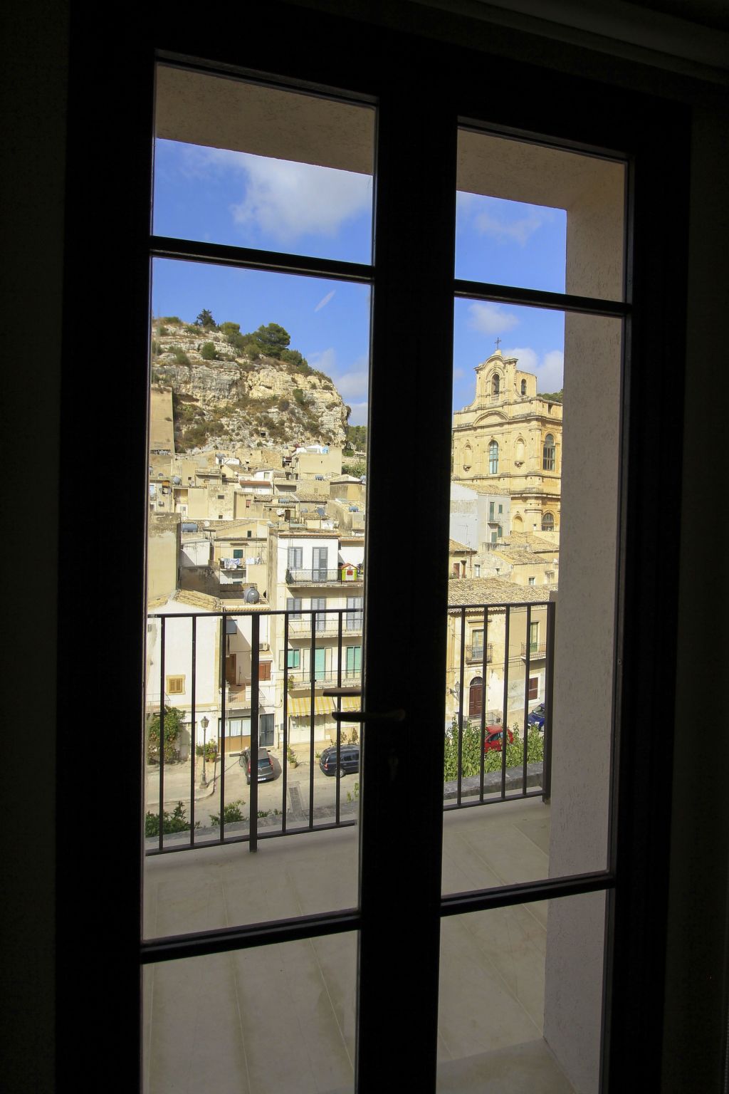 Aristoteles, Wohnung mit Blick in die Nähe des Zentrums von Scicli-Dedans