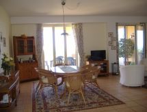 Casa Amalia: Ruim Siciliaans vakantiehuis met grote tuin, vlakbij zee - thumbnail 3