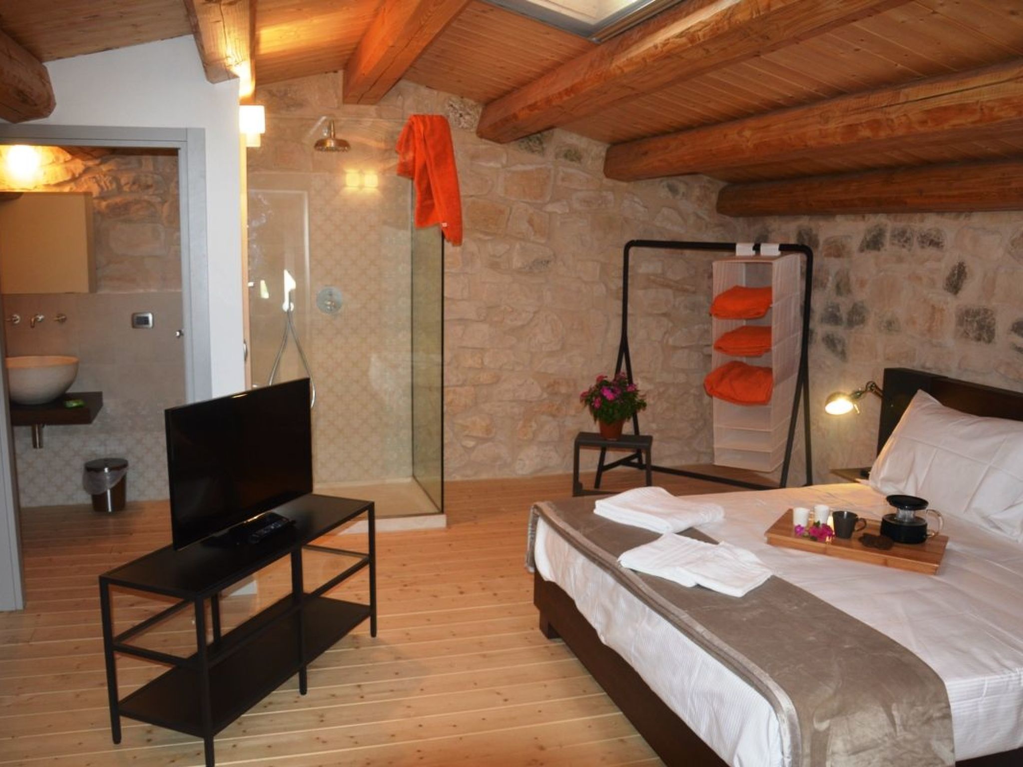 Villa 'Mamma Sara' mit privatem Pool-Binnen