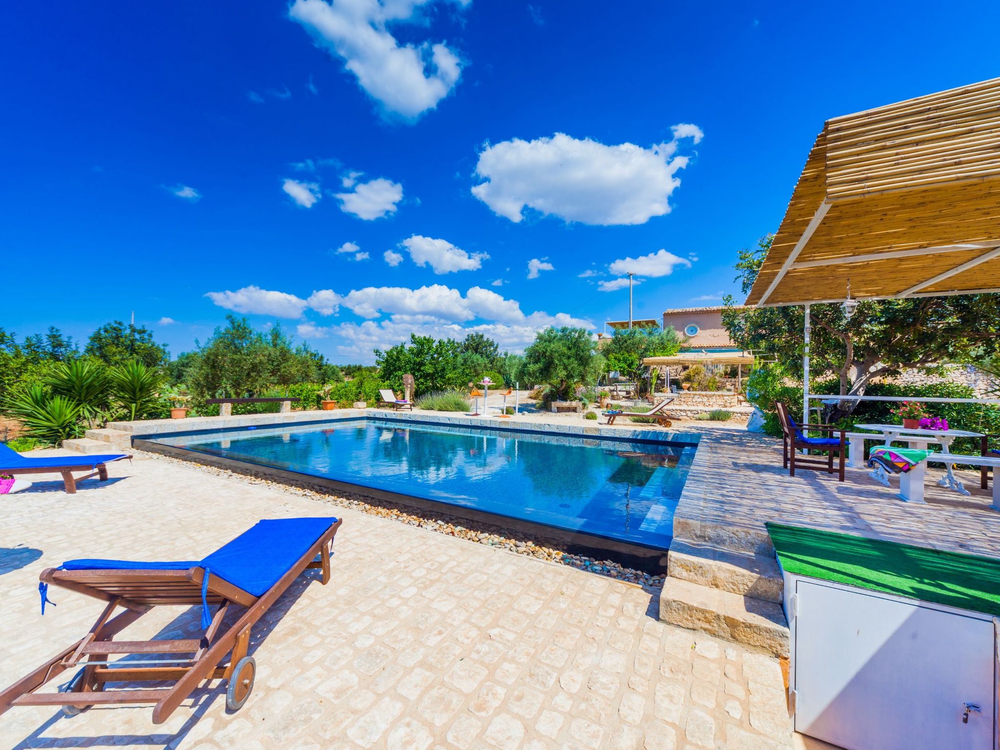 Villa 'Mamma Sandra' mit privatem Pool-Binnen