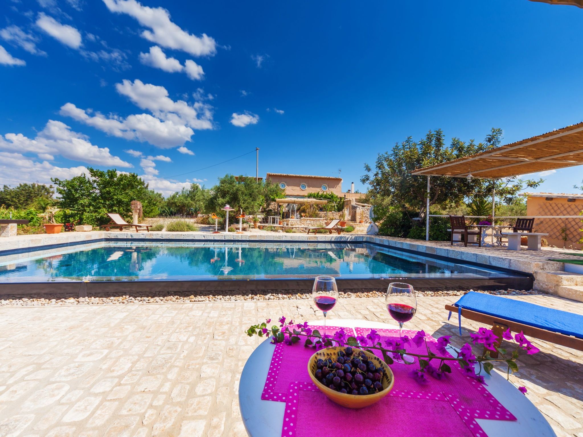 Villa 'Mamma Sandra' mit privatem Pool-Binnen