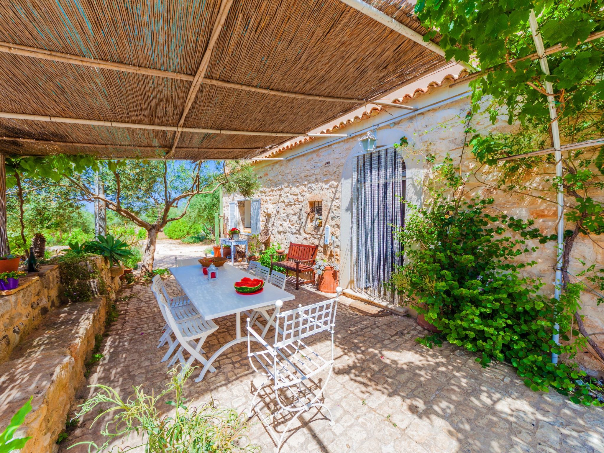 Villa 'Mamma Sandra' mit privatem Pool-Binnen