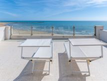 in Donnalucata mit Grill und Terrasse