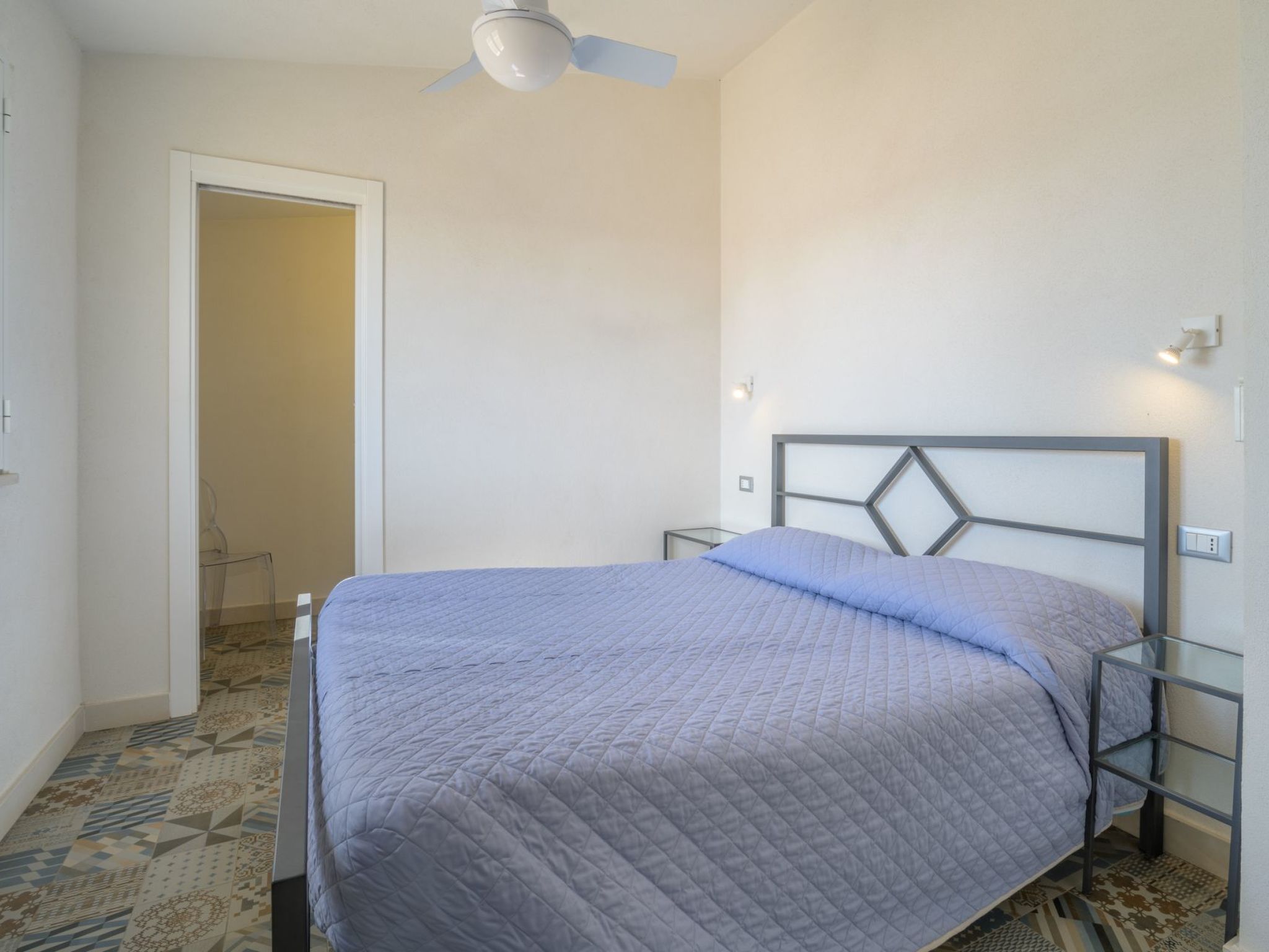 In Donnalucata mit Grill und Terrasse-Binnen