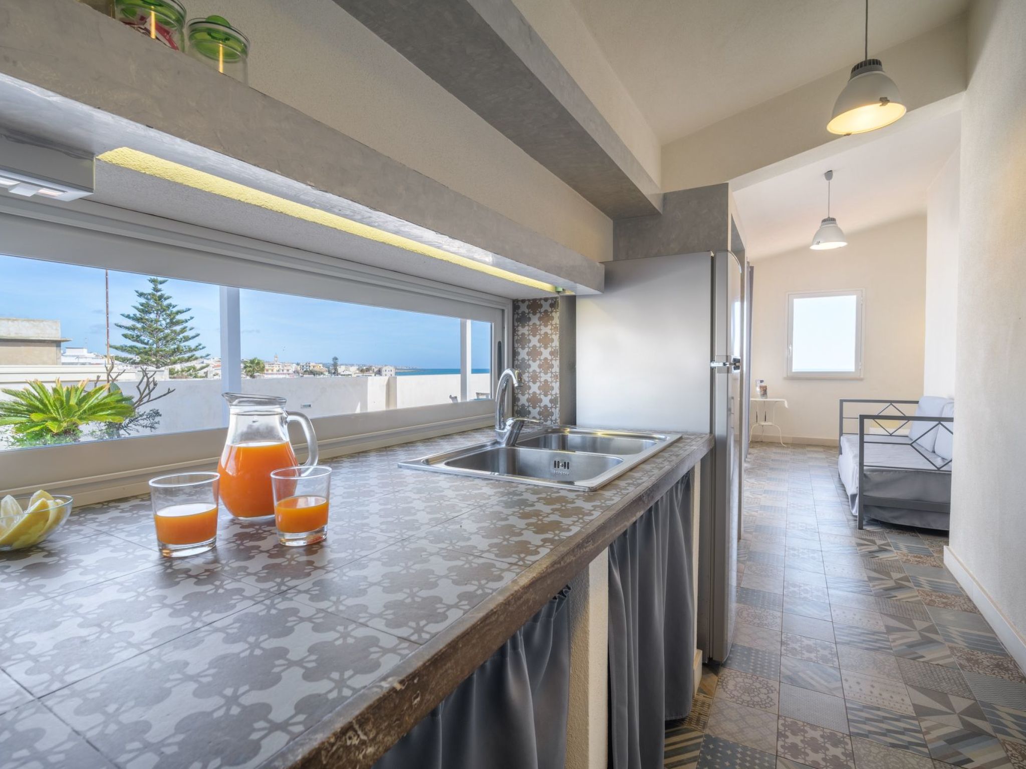 In Donnalucata mit Grill und Terrasse-Binnen