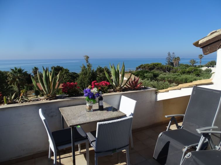 Aan zee: Vrijstaand appartement in Marina di Modica in Marina di Modica