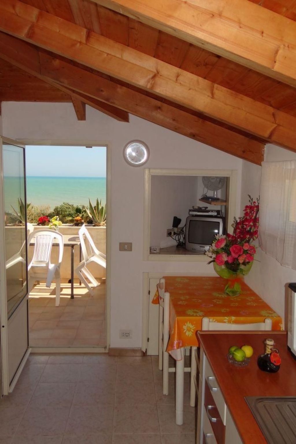 Villa Matilde: Kleine Ferienwohnung mit Meerblick-Binnen