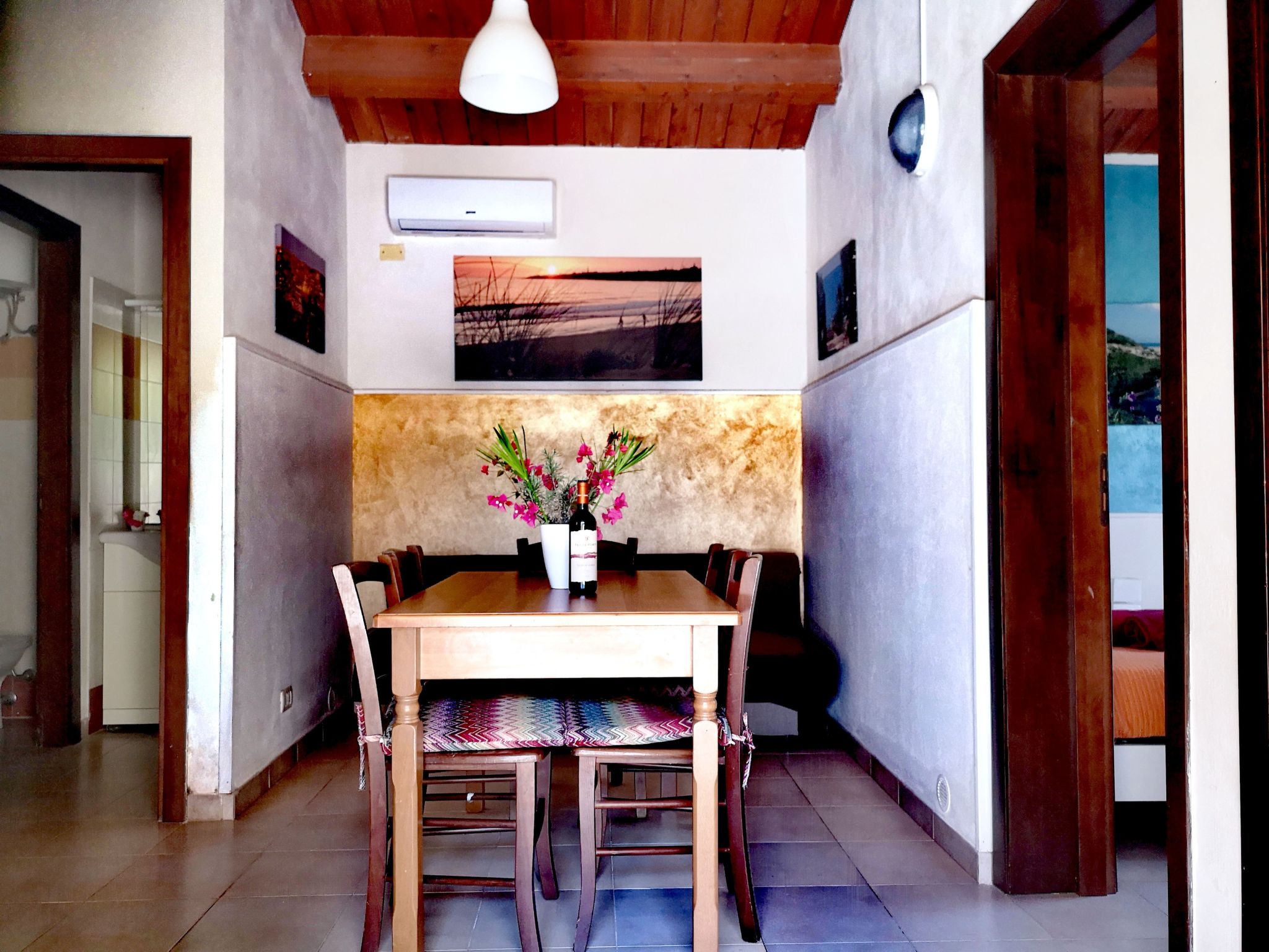 Schöner zentraler Bungalow direkt am Sandstrand auf Sizilien-Inside