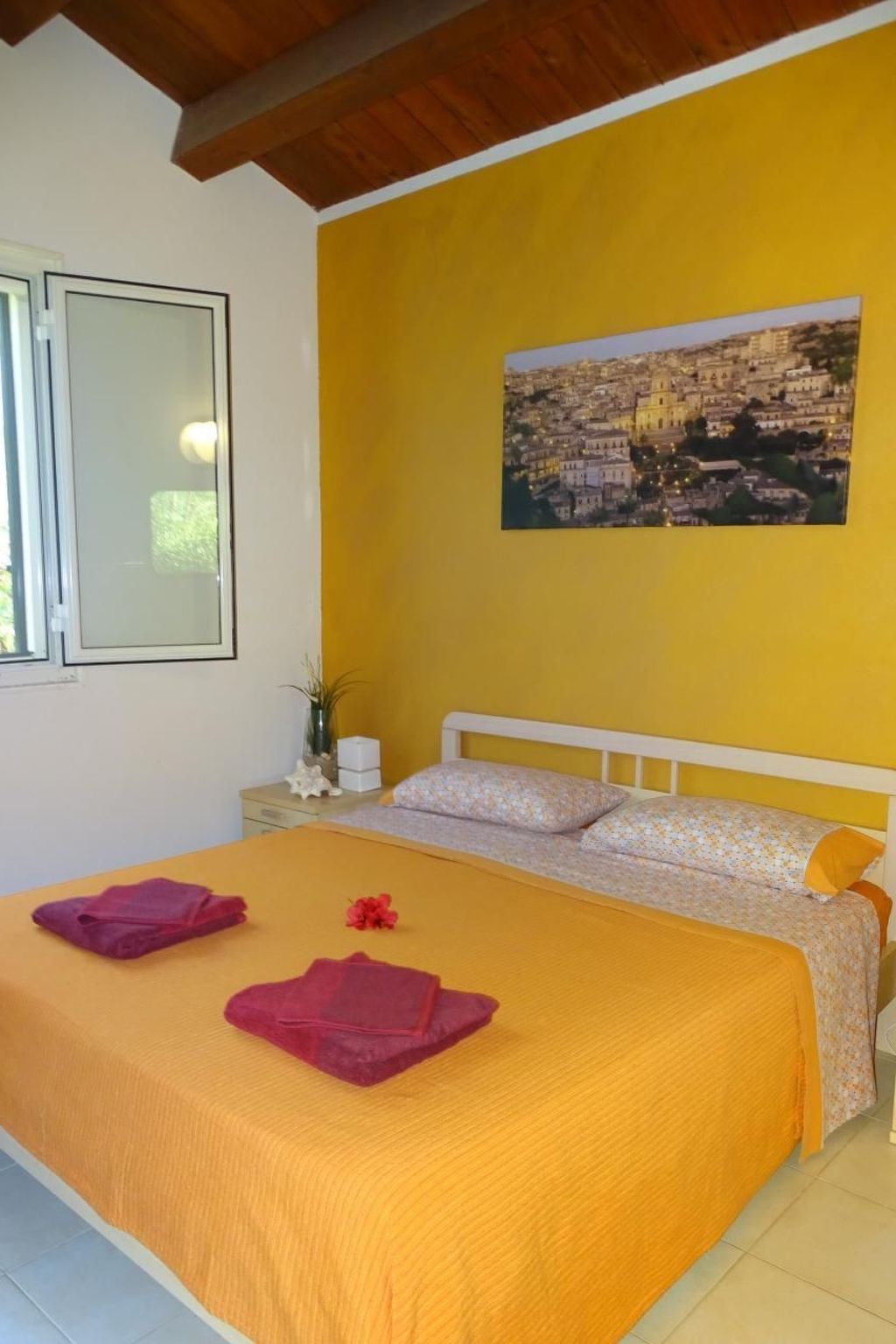 Schöner zentraler Bungalow direkt am Sandstrand auf Sizilien-Inside