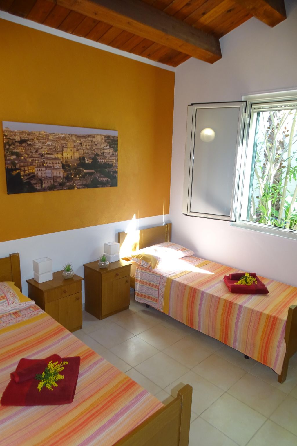 Schöner zentraler Bungalow direkt am Sandstrand auf Sizilien-Binnen