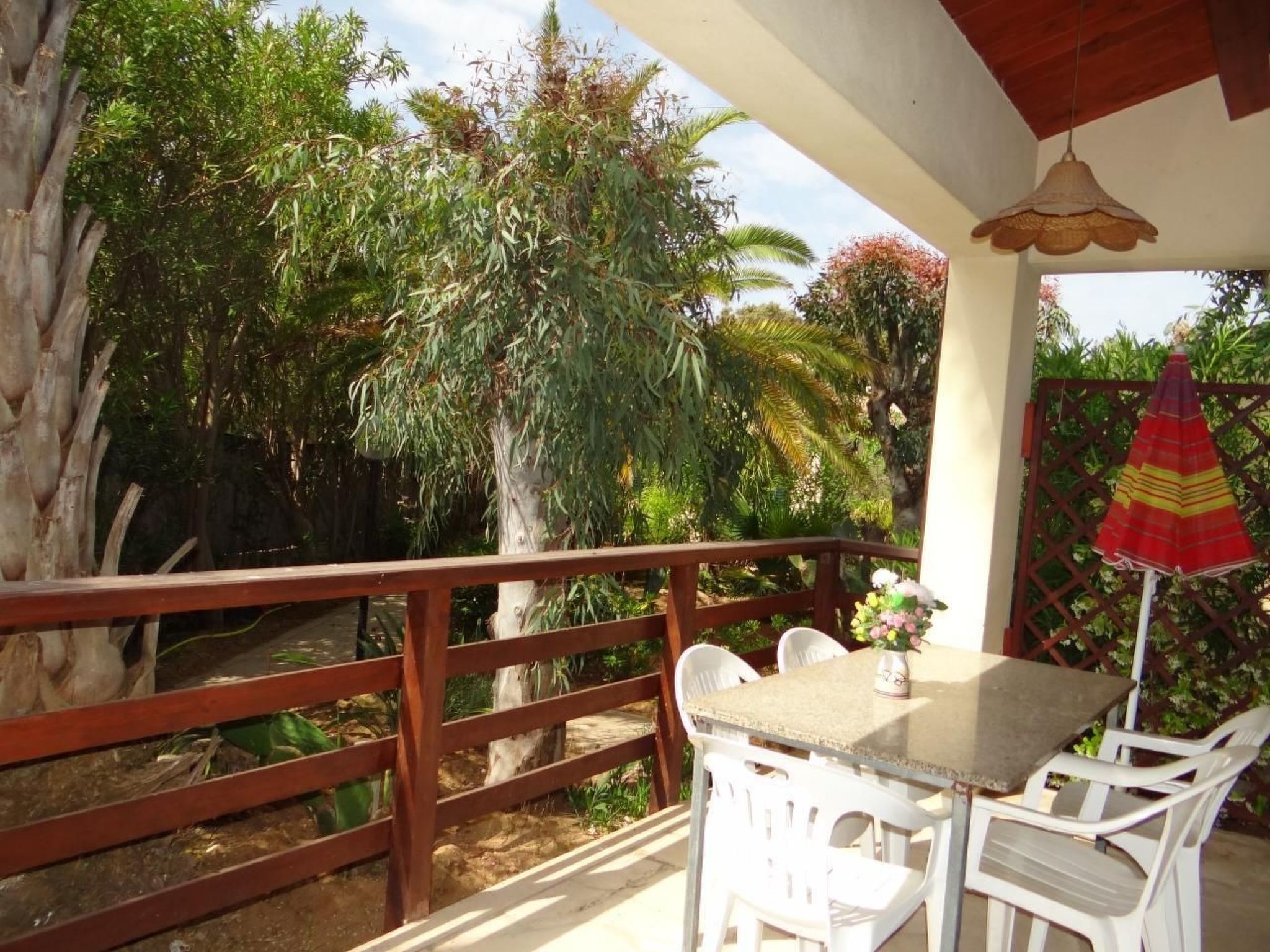 Schöner zentraler Bungalow direkt am Sandstrand auf Sizilien-Binnen