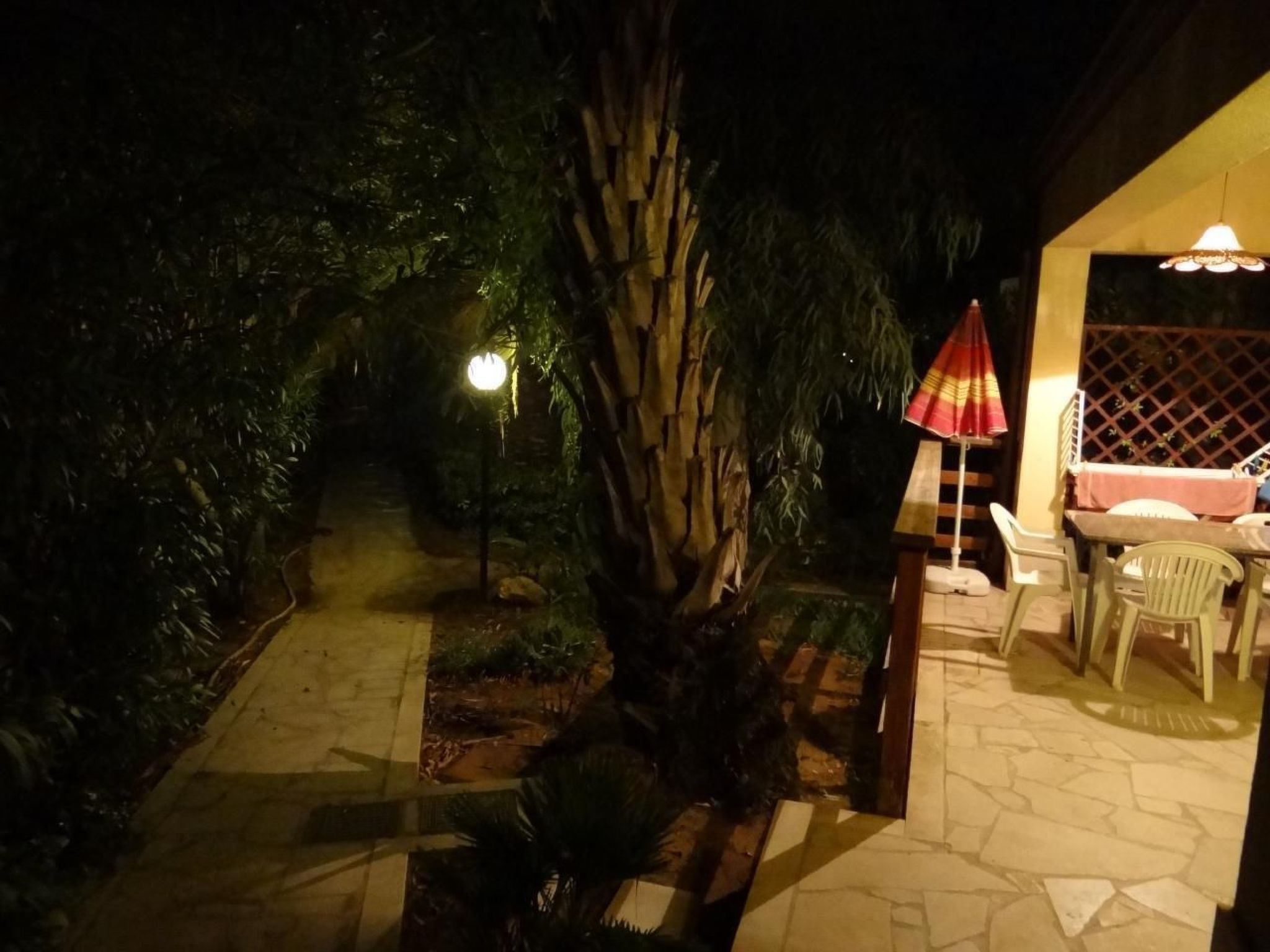 Schöner zentraler Bungalow direkt am Sandstrand auf Sizilien-Binnen