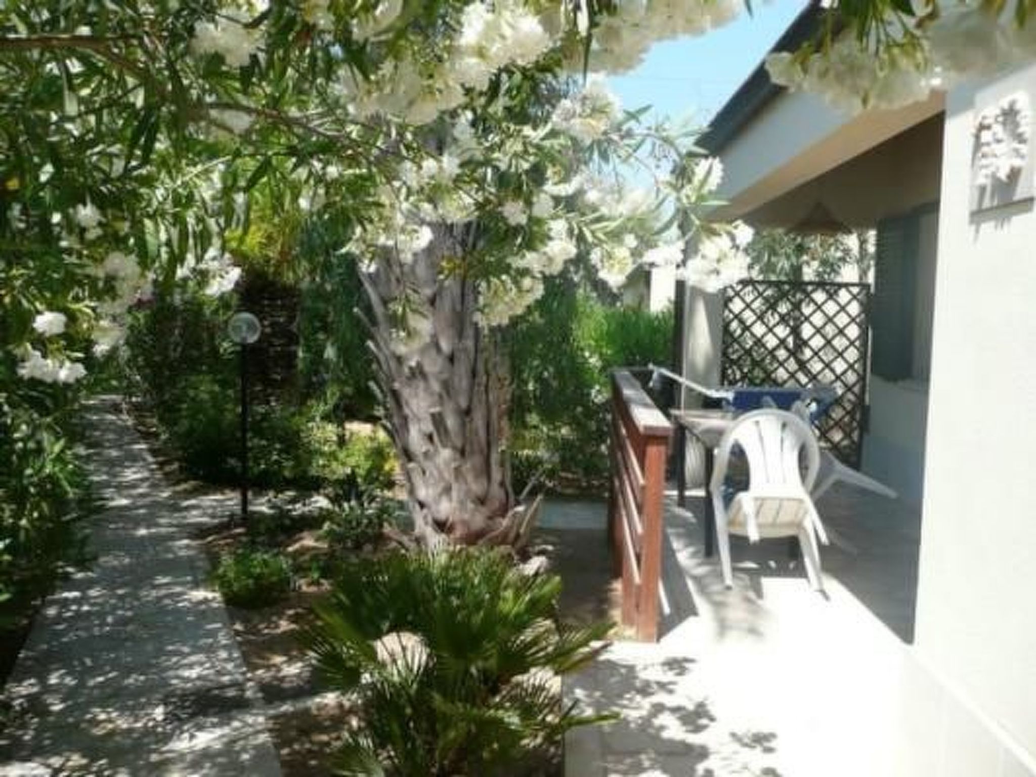 Schöner zentraler Bungalow direkt am Sandstrand auf Sizilien-Binnen