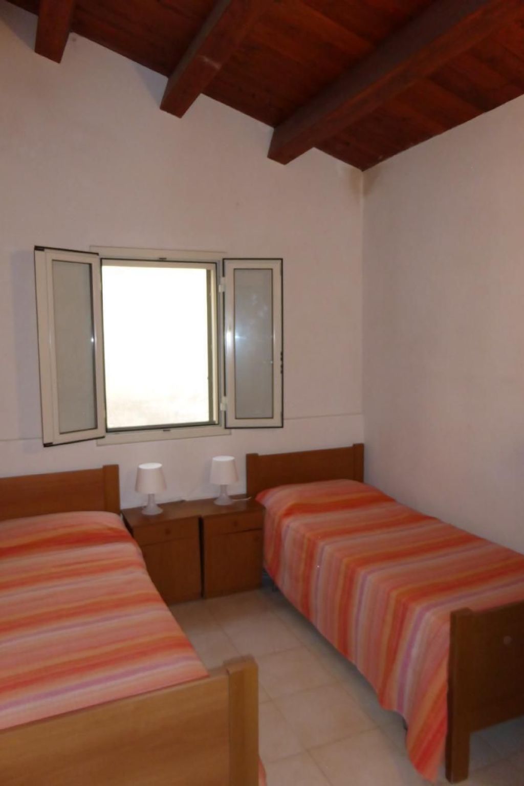 Schöner zentraler Bungalow direkt am Sandstrand auf Sizilien-Binnen