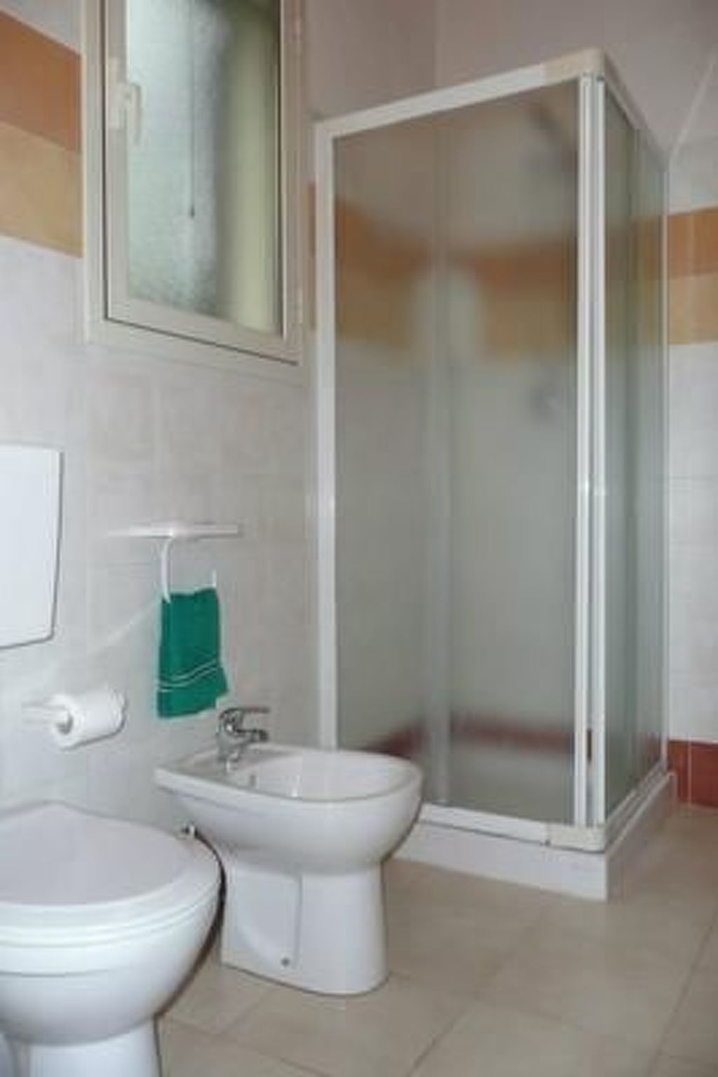 Schöner zentraler Bungalow direkt am Sandstrand auf Sizilien-Binnen