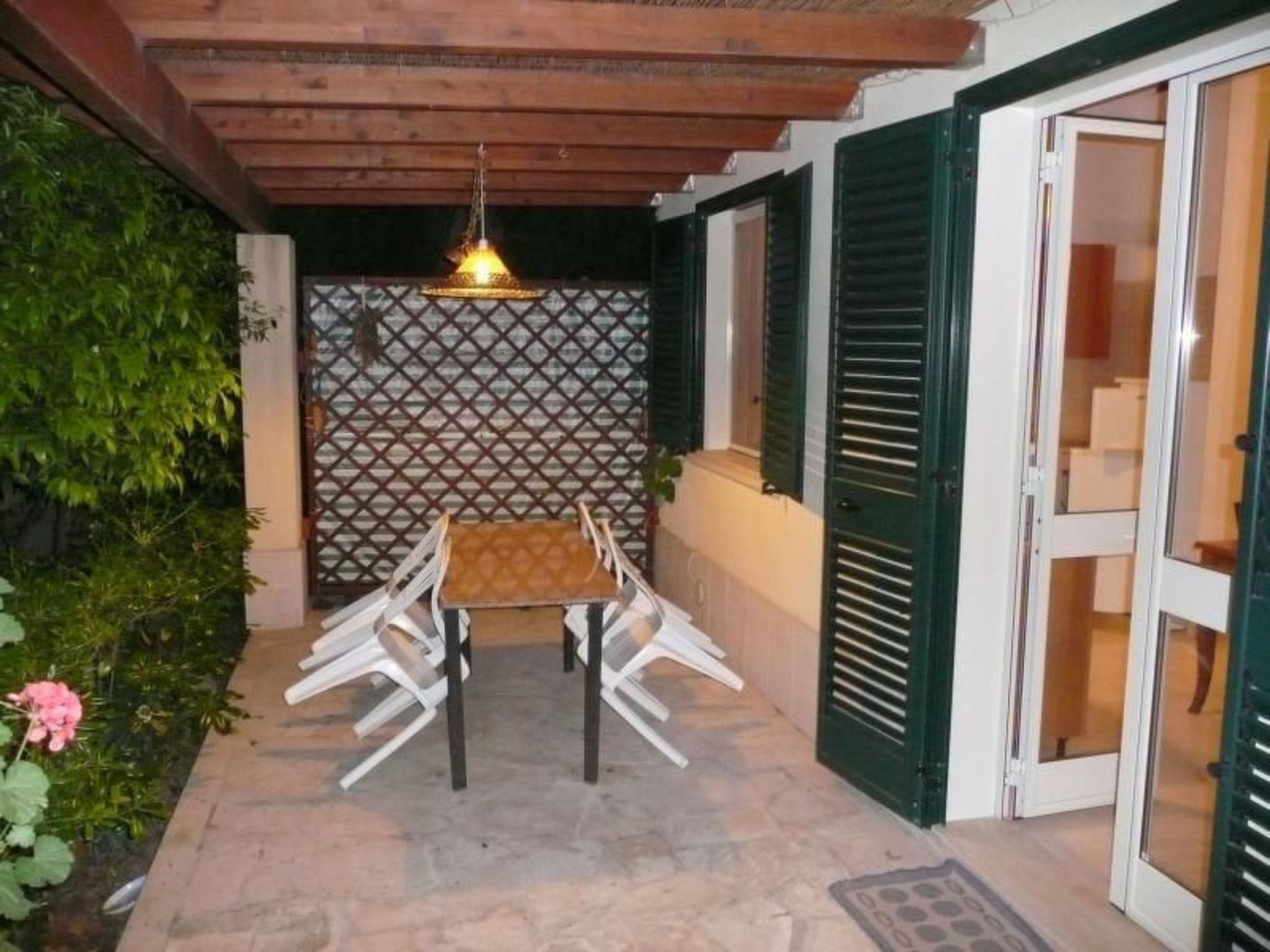 Schöner zentraler Bungalow direkt am Sandstrand auf Sizilien-Binnen