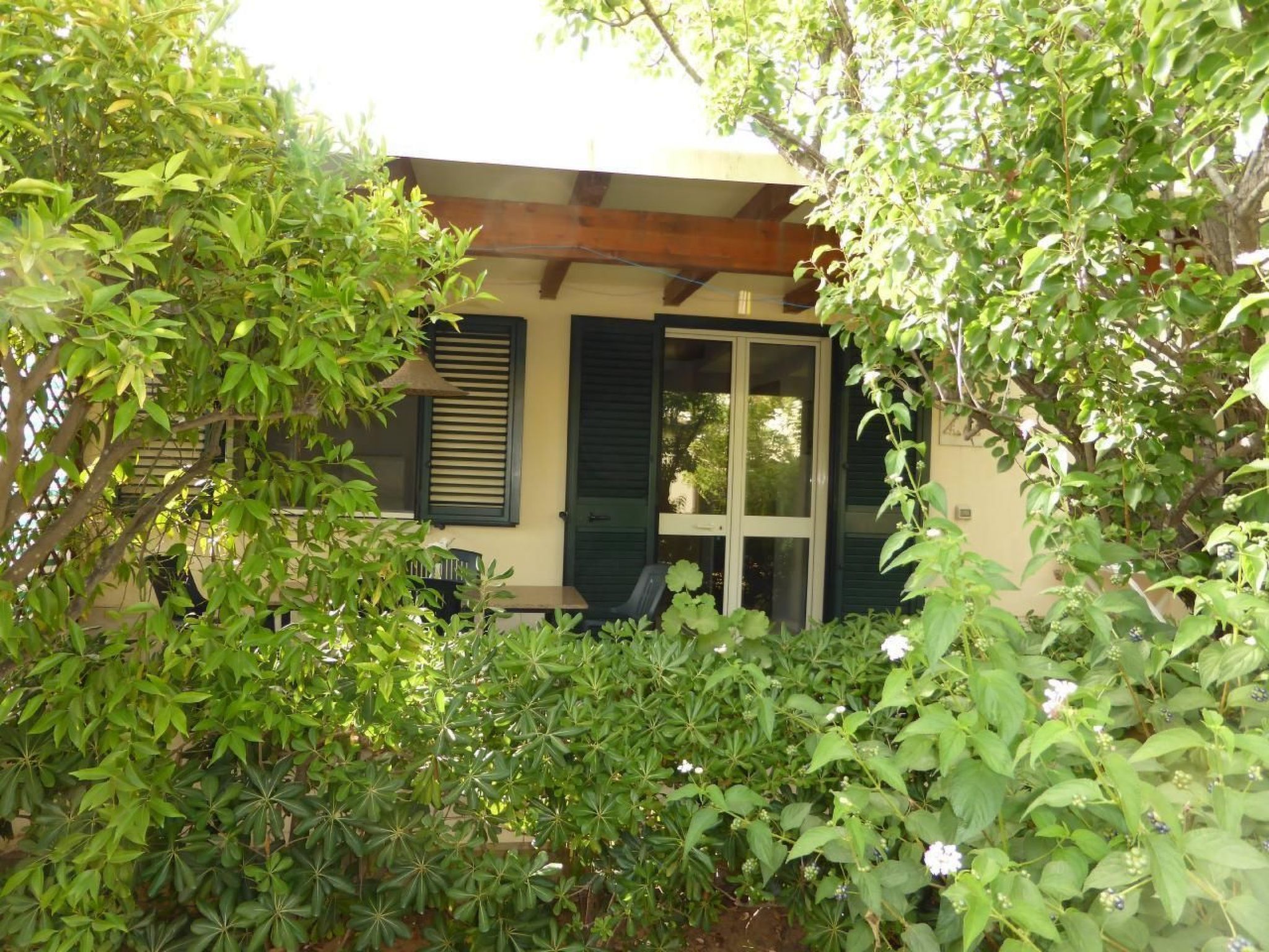 Schöner zentraler Bungalow direkt am Sandstrand auf Sizilien-Binnen