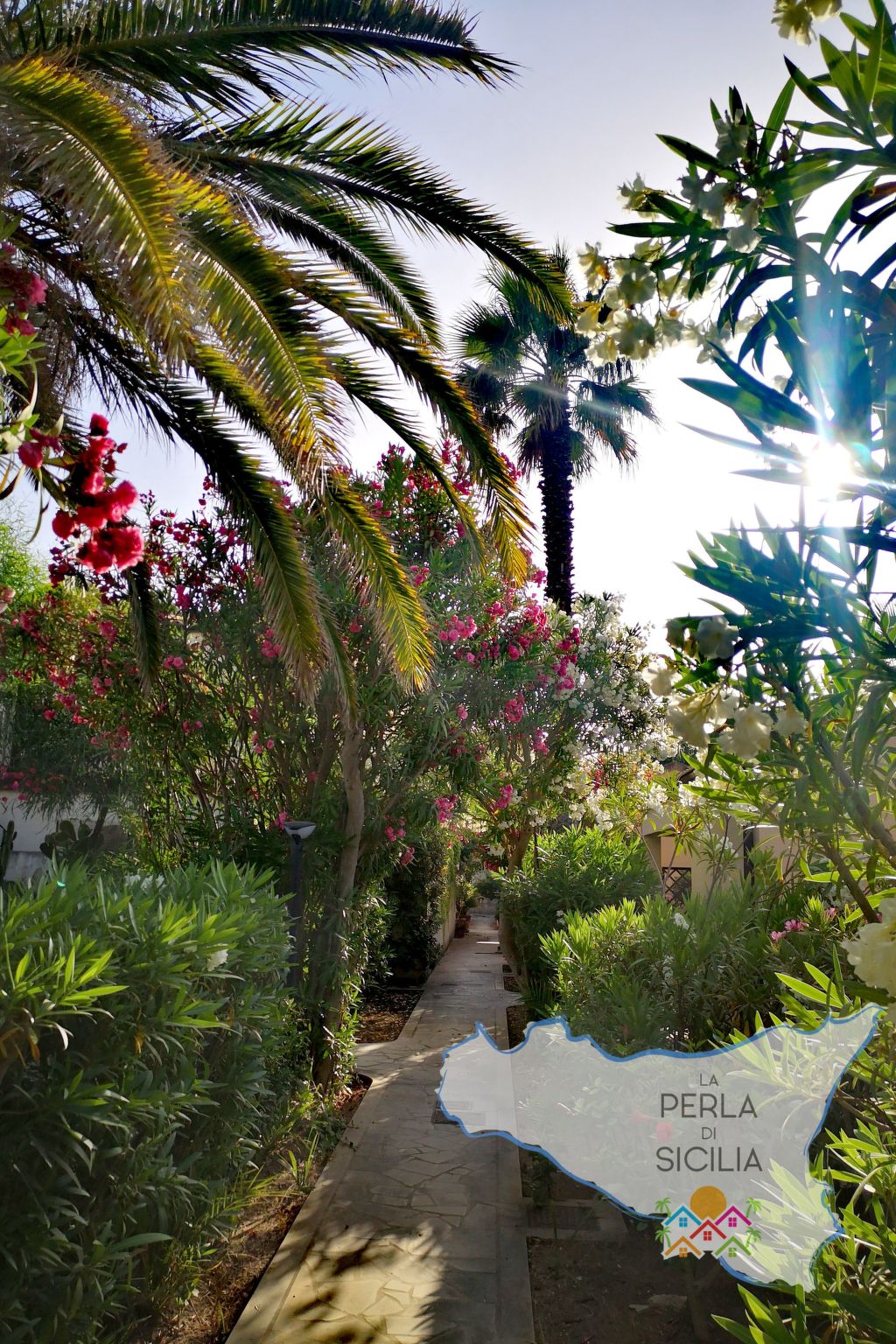 Schöner zentraler Bungalow direkt am Sandstrand auf Sizilien-Binnen