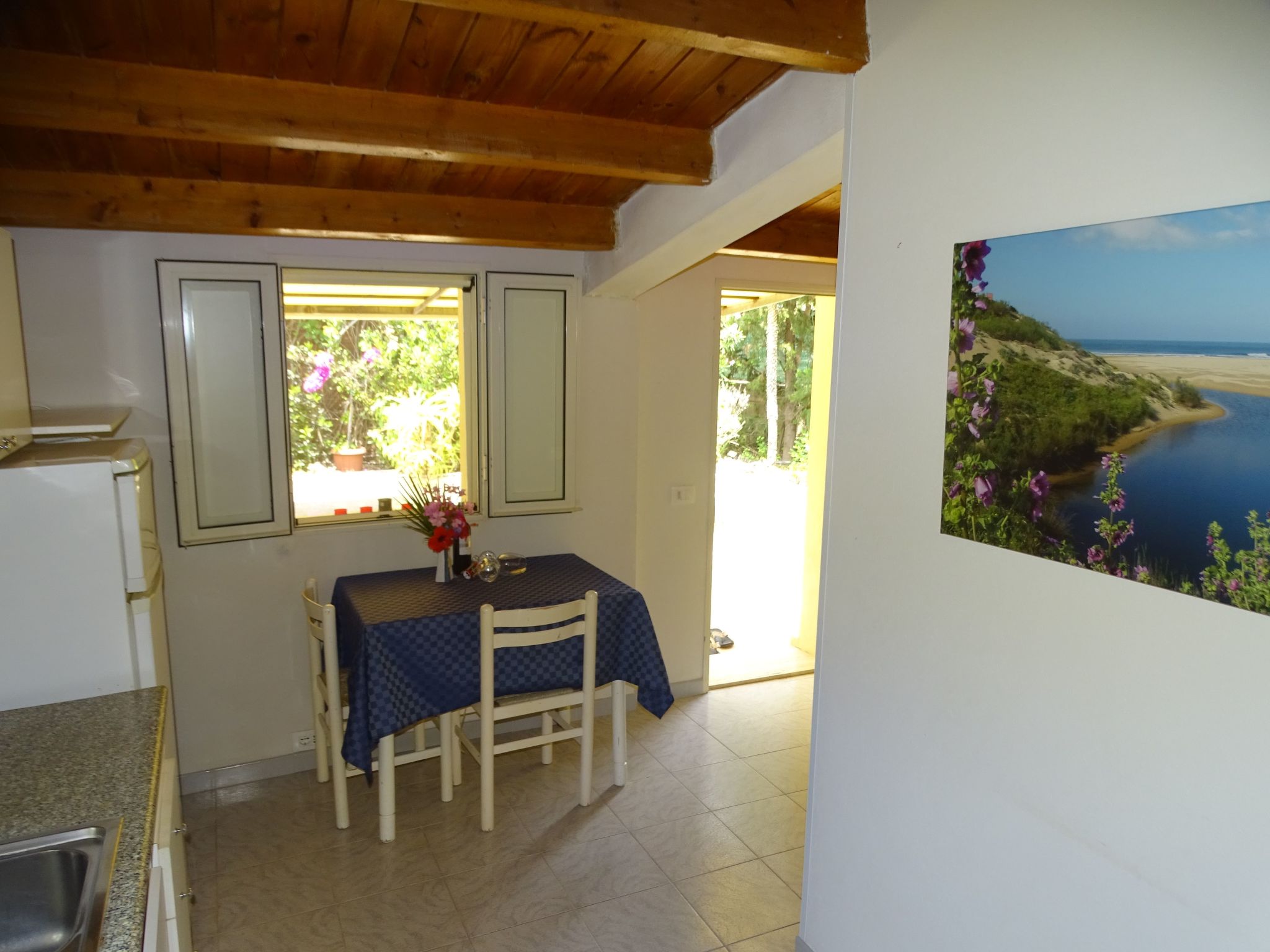 Kleines ruhiges Ferienhaus direkt am Meer-Binnen