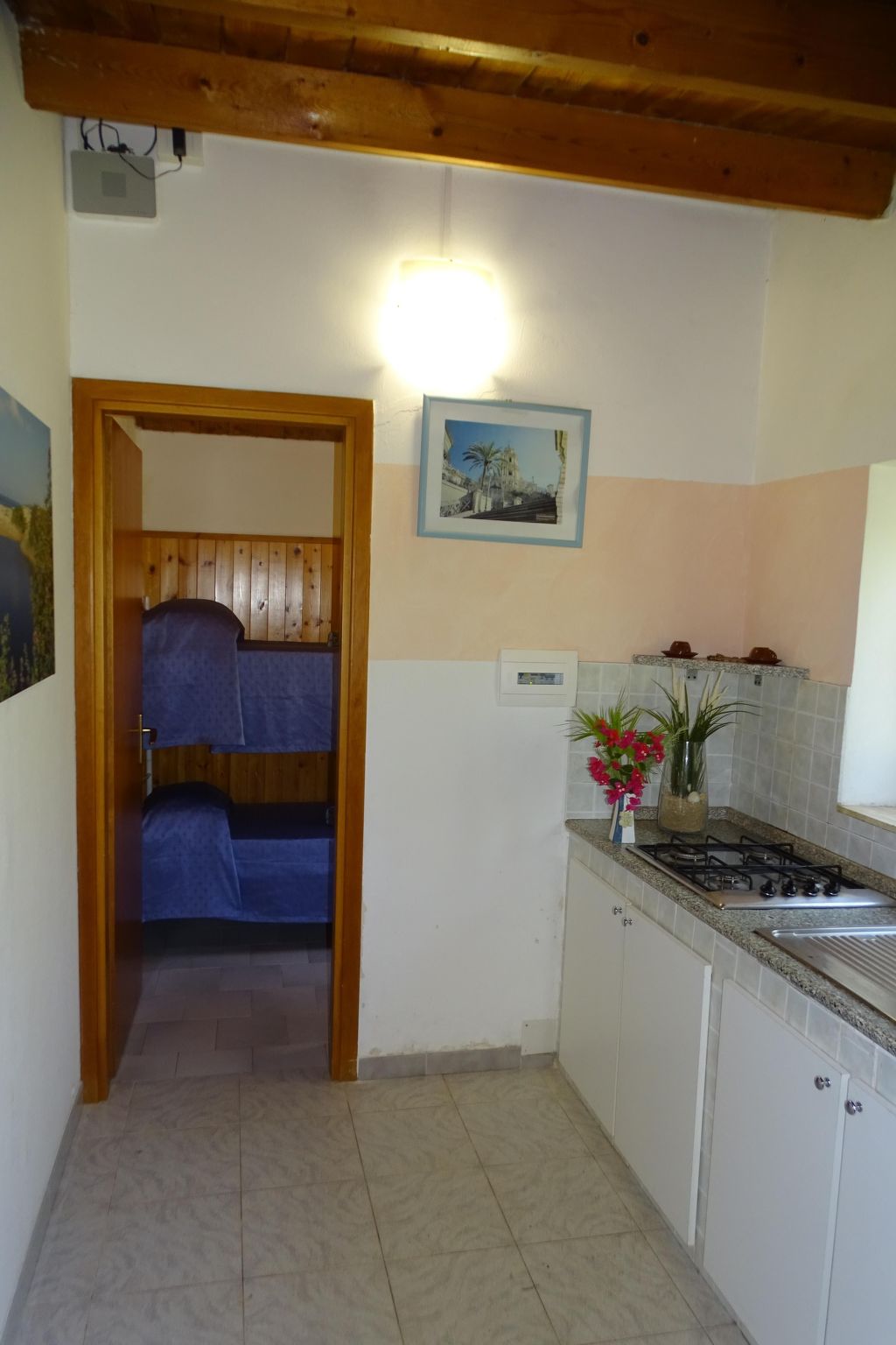 Kleines ruhiges Ferienhaus direkt am Meer-Binnen