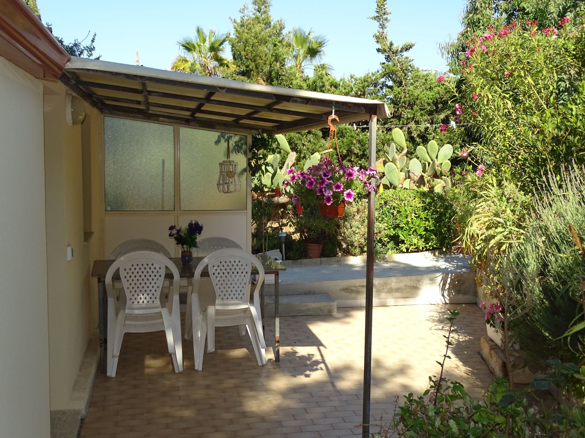 Kleines ruhiges Ferienhaus direkt am Meer-Binnen