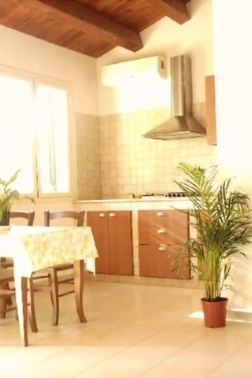 Schöner Bungalow direkt am Sandstrand auf Sizilien-Inside