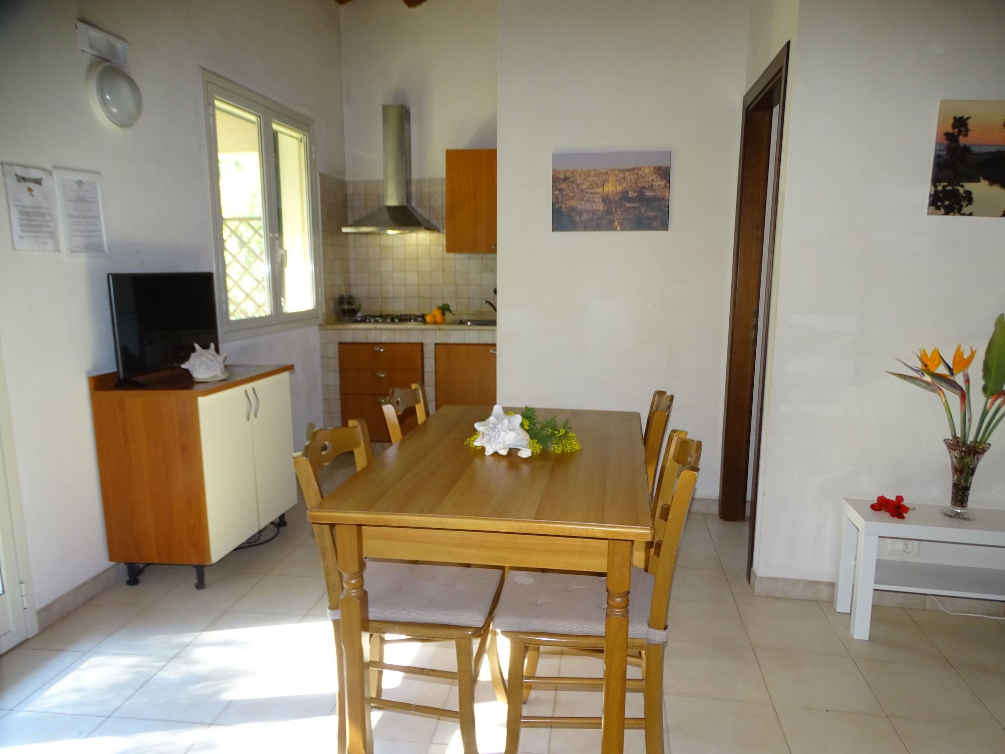 Schöner Bungalow direkt am Sandstrand auf Sizilien-Inside