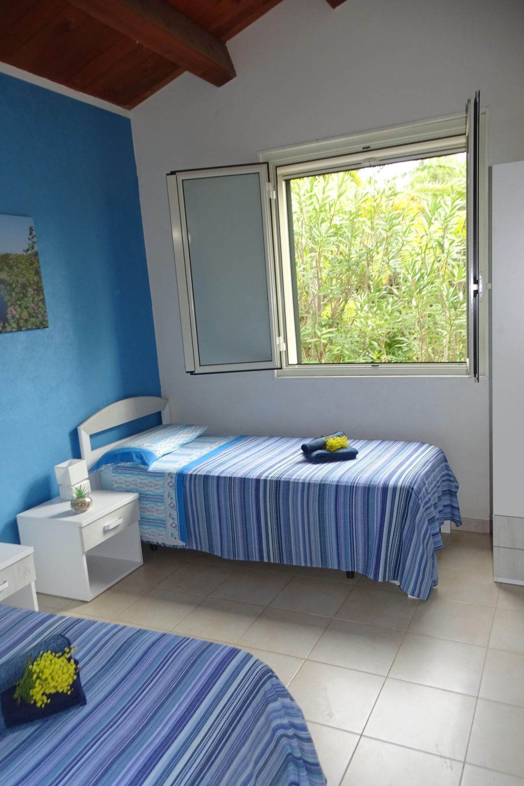 Schöner Bungalow direkt am Sandstrand auf Sizilien-Inside