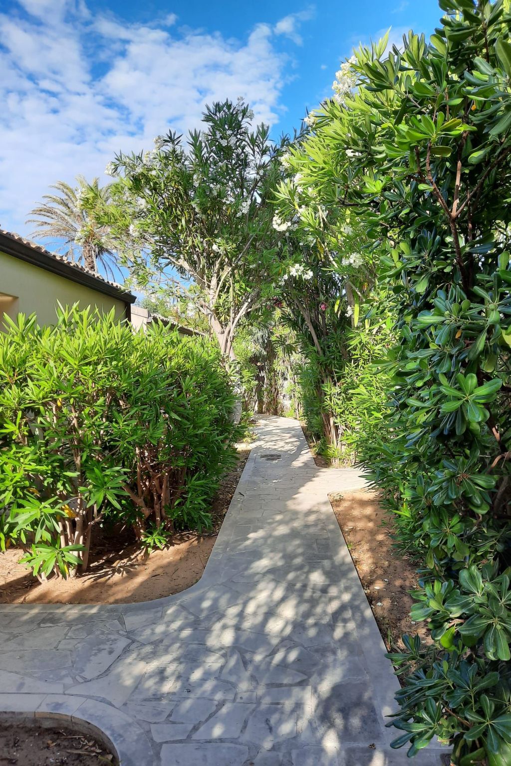 Schöner Bungalow direkt am Sandstrand auf Sizilien-Binnen