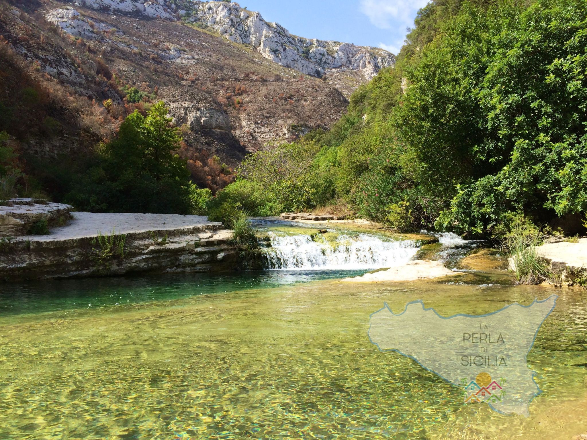 Schöner Bungalow direkt am Sandstrand auf Sizilien-Binnen