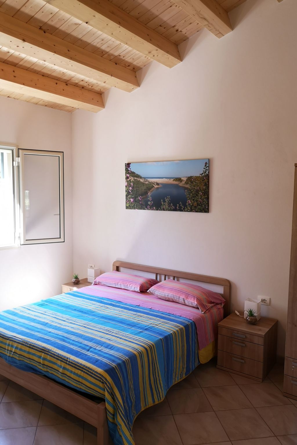 Schöner, neuer und zentraler Bungalow direkt am Sandstrand auf Sizilien-Binnen