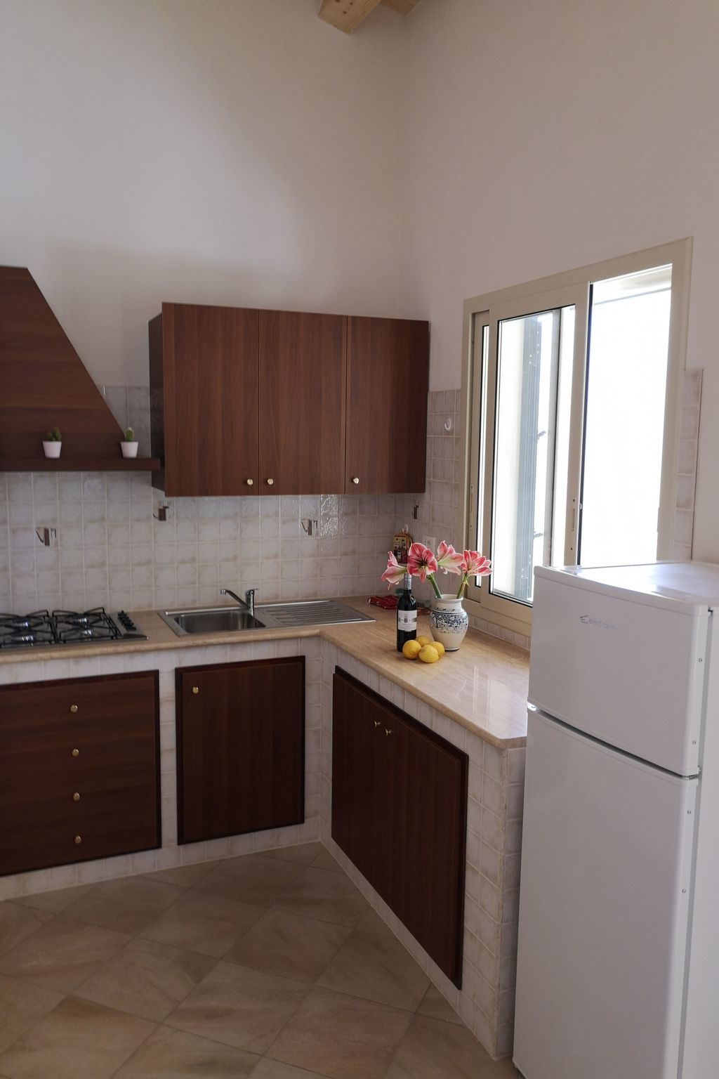 Schöner, neuer und zentraler Bungalow direkt am Sandstrand auf Sizilien-Binnen