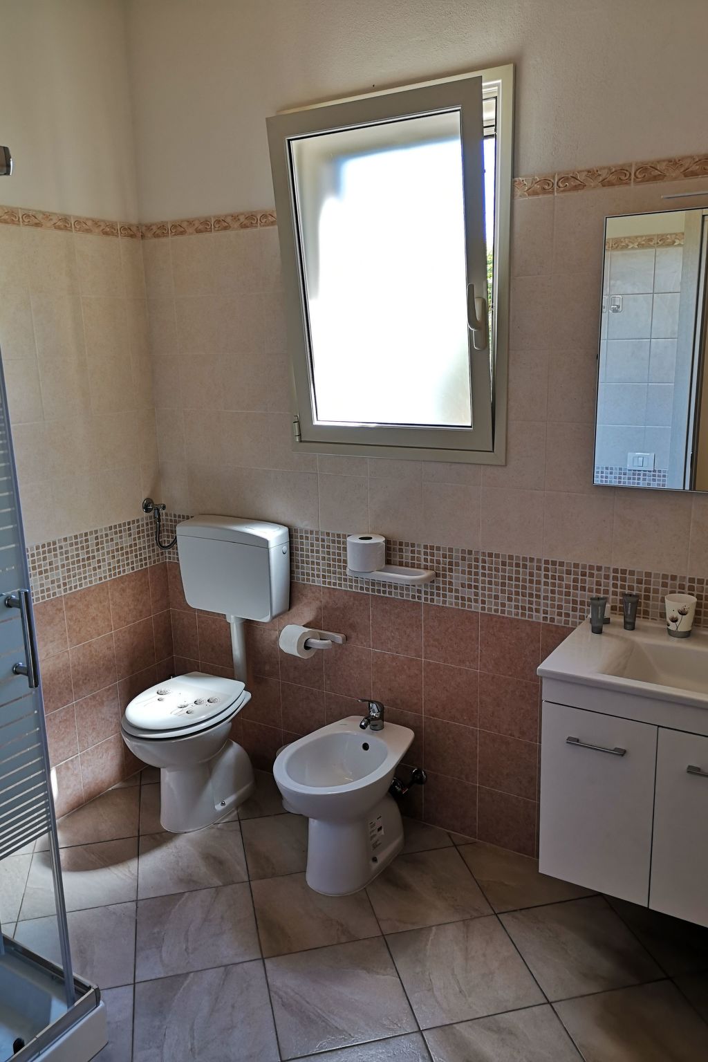 Schöner, neuer und zentraler Bungalow direkt am Sandstrand auf Sizilien-Binnen