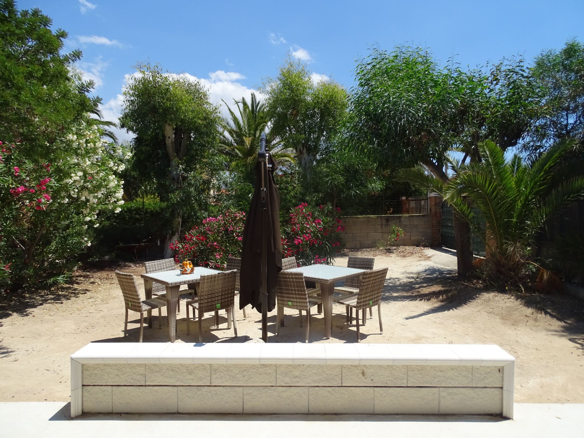 Schöner, neuer und zentraler Bungalow direkt am Sandstrand auf Sizilien-Binnen