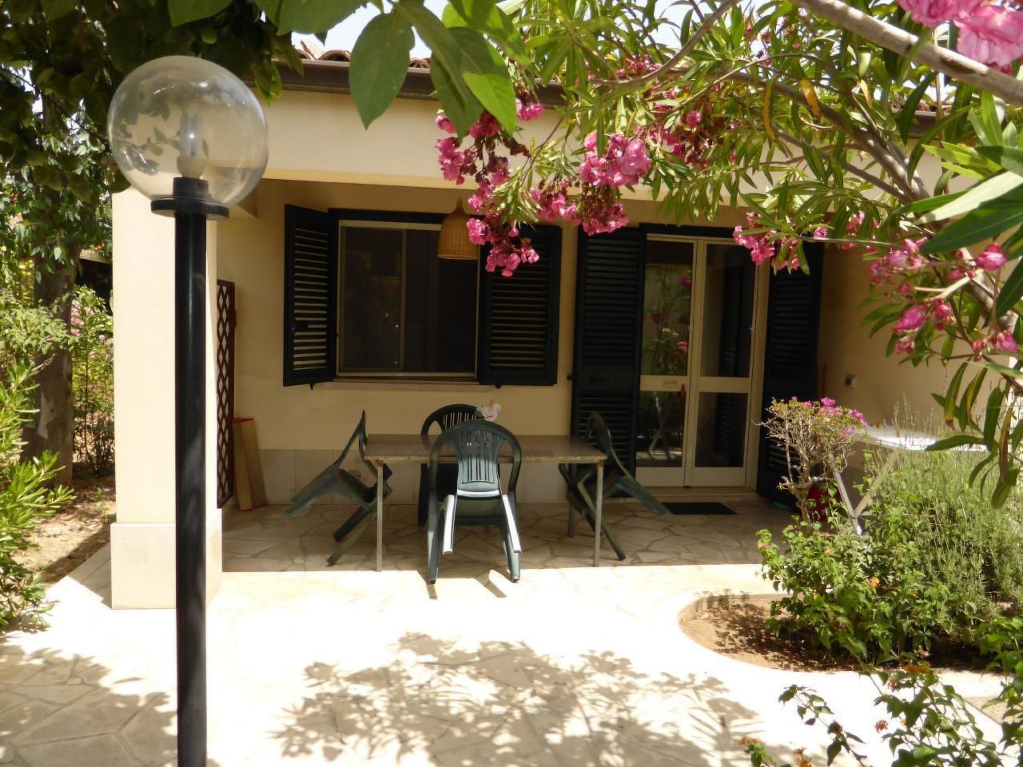 Schöner zentraler Bungalow direkt am Sandstrand auf Sizilien-Dedans